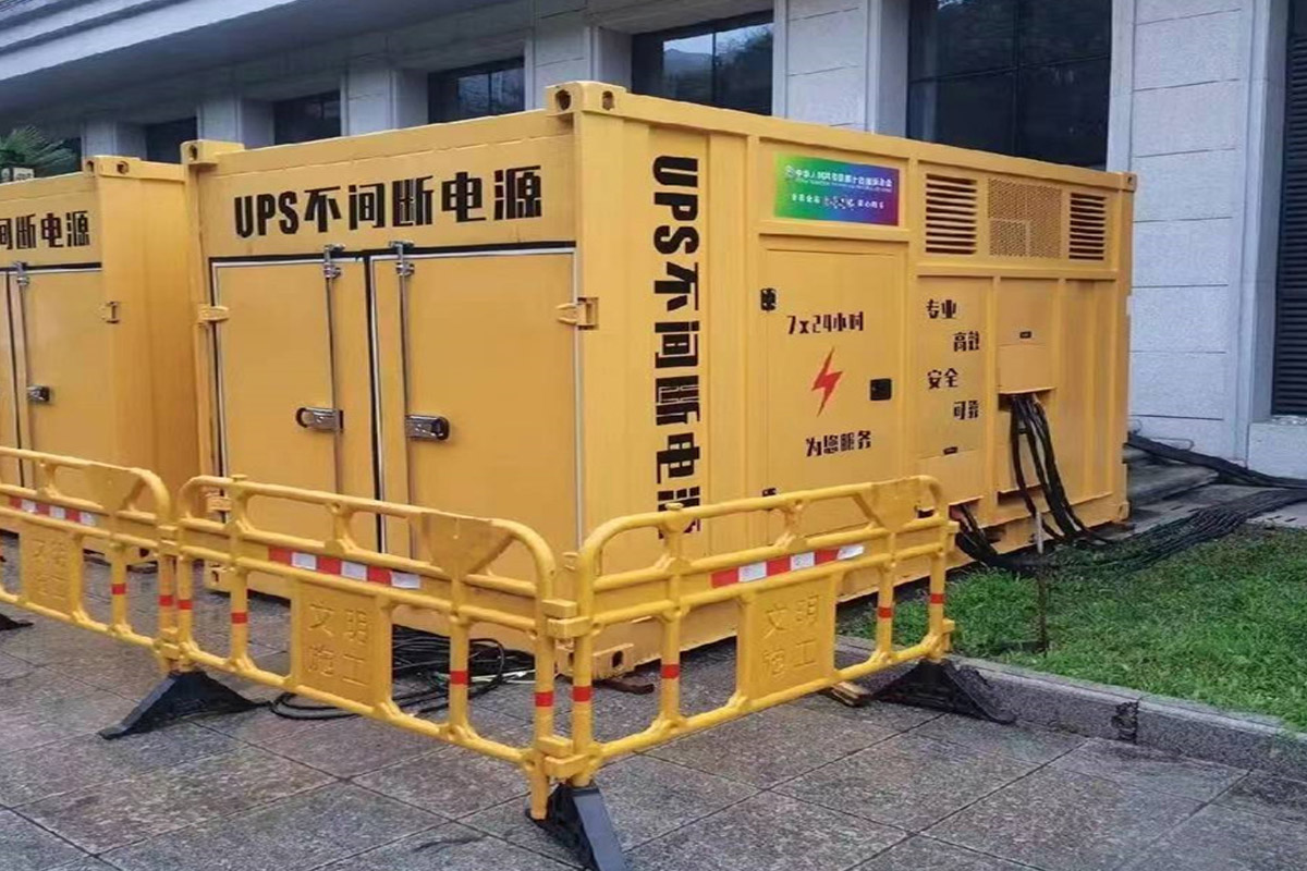阜龙乡发电机租赁施工现场